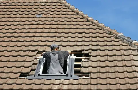 Pose de velux - Saint-Pierre de Clairac